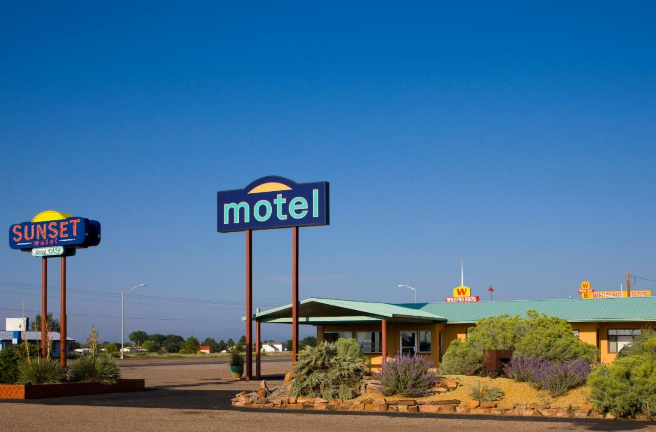 Sunset Motel Moriarty Ngoại thất bức ảnh